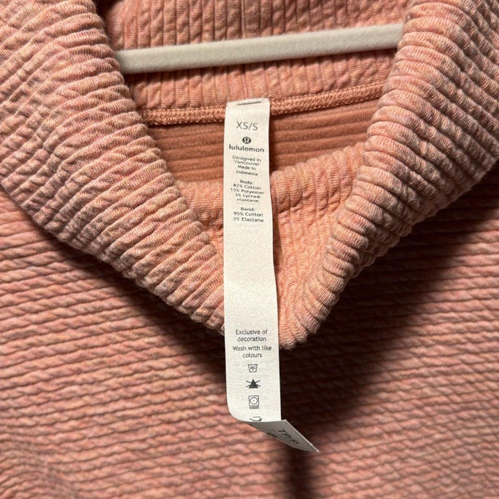 Lululemon Ribbed Turtleneck - Picture 6 of 6